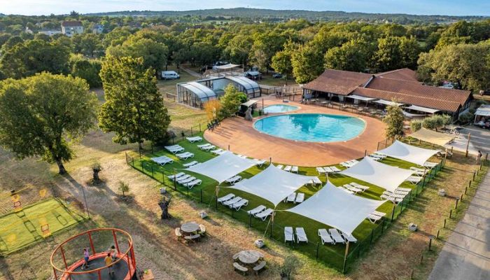 Camping Les Cigales Ciela Village piscine